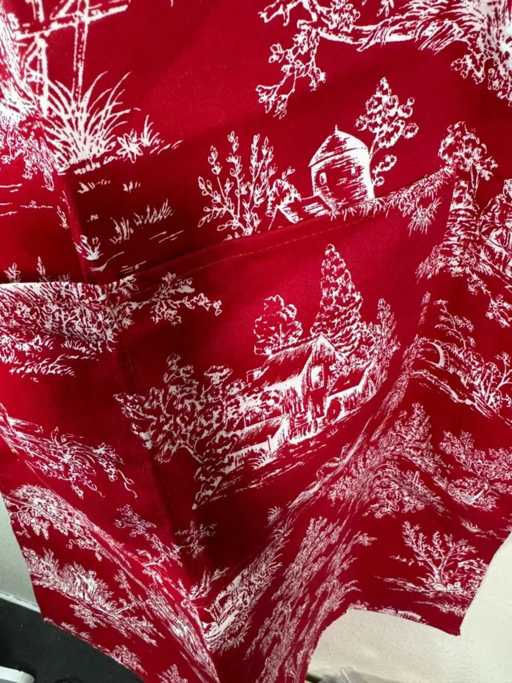Williams Sonoma Red Toile Cotton Apron Pockets Made In USA OS Cabin artsy